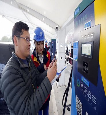 寧波首個(gè)兩用智慧充電站投用 一邊快充電動(dòng)汽車，一邊服務(wù)非機(jī)動(dòng)車新探索的多重價(jià)值與實(shí)踐風(fēng)險(xiǎn)